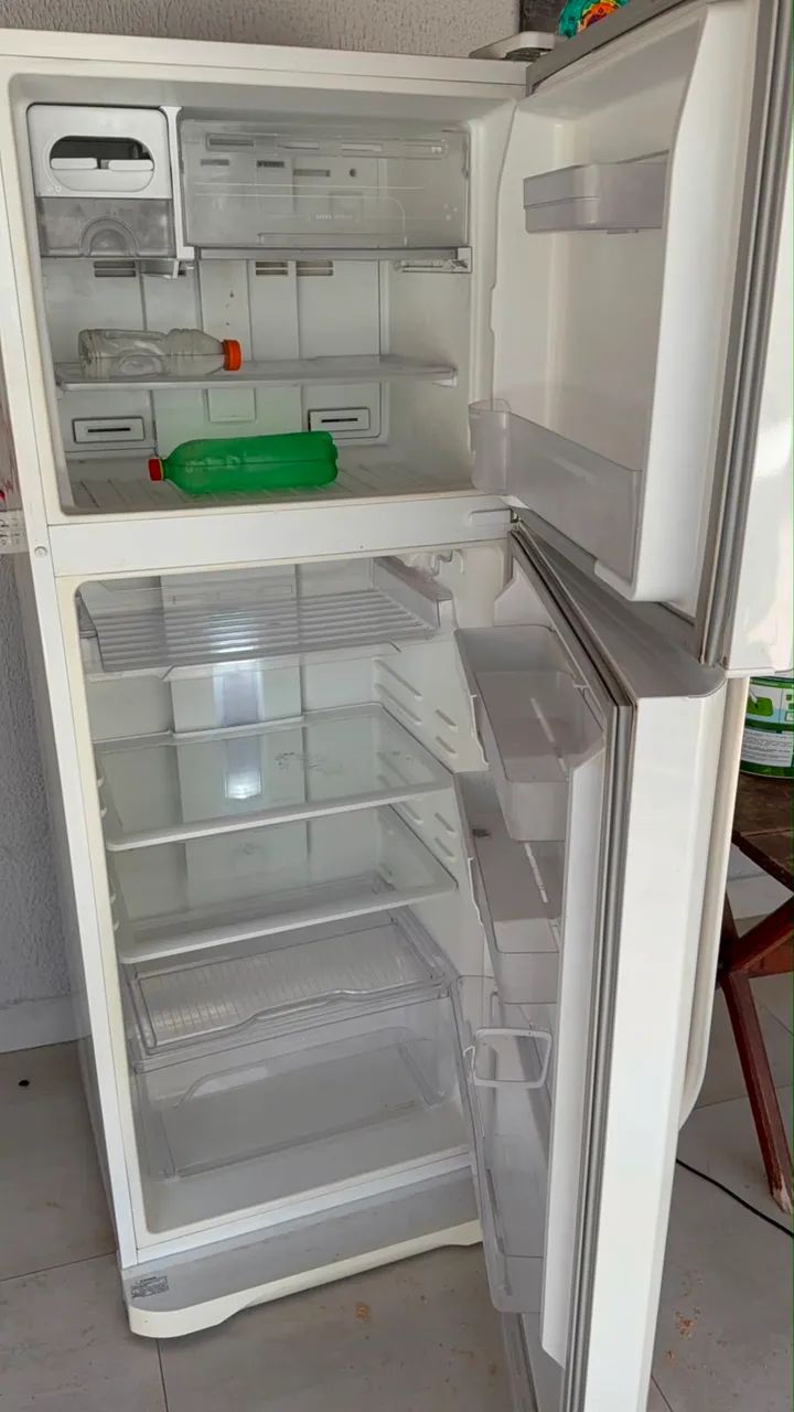 Geladeira Electrolux 433 litros  - Foto 4
