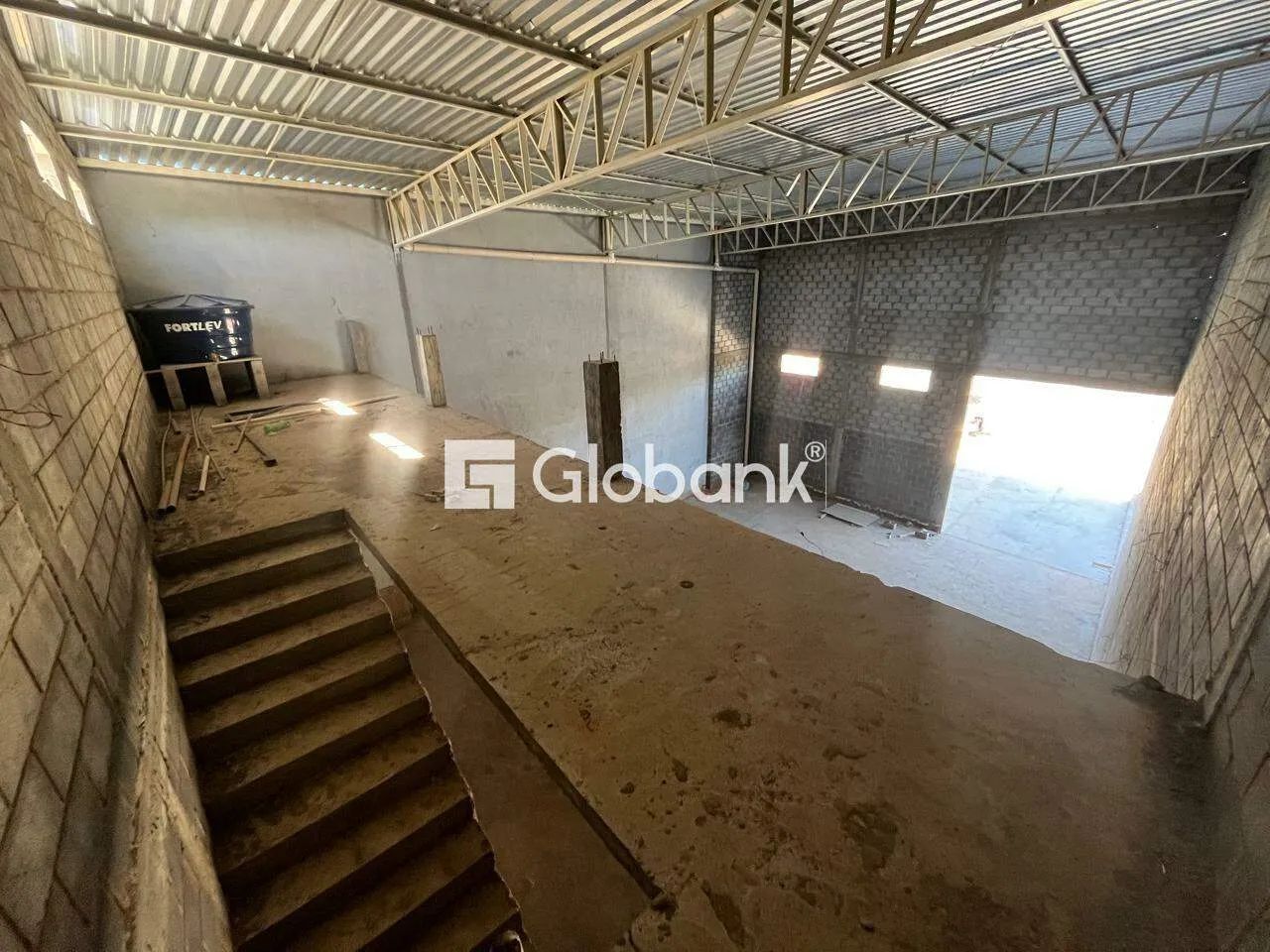 Galpão à venda em Mangues com 300m². - Foto 5