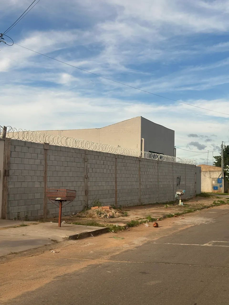 Aluguel de lote 1000 metros bem seguro murado e com cerca!!  - Foto 5