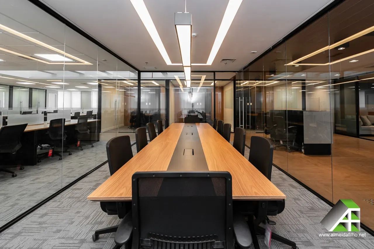 Laje 374m² Vila Olímpia  Máxima Eficiência (96 Posições) + 11 Vagas  Pronto para Ocupação