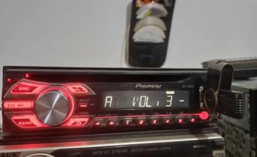Pioneer Deh 1580MP ( NÃO TEM BLUETOOTH) - Foto 2
