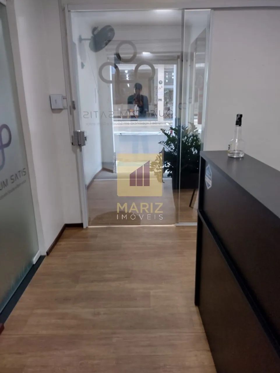 Oportunidade Imperdível: Sala Comercial com 6 Salas, 4 Vagas de Garagem e 500m² no Centro  - Foto 2