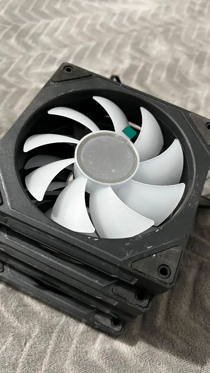 4 cooler ARGB - Foto 3
