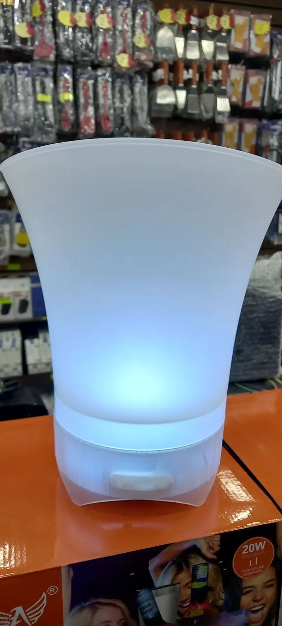 Balde de gelo musical iluminado. Ideal para sua festa  - Foto 3