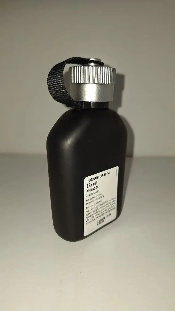 Perfume Hugo Boss Just Diferent edt 125ml  - Foto 3