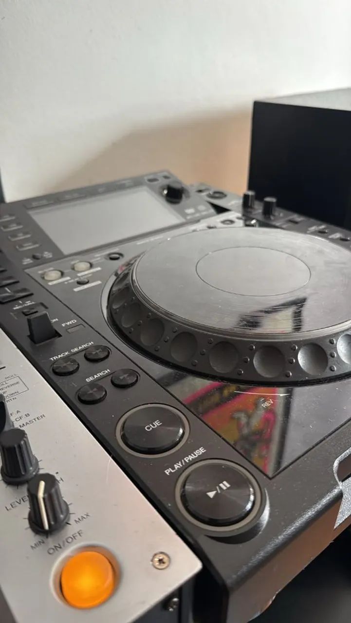 CDJ 2000 Pioneer (par) + 2 Hardcase - Foto 5