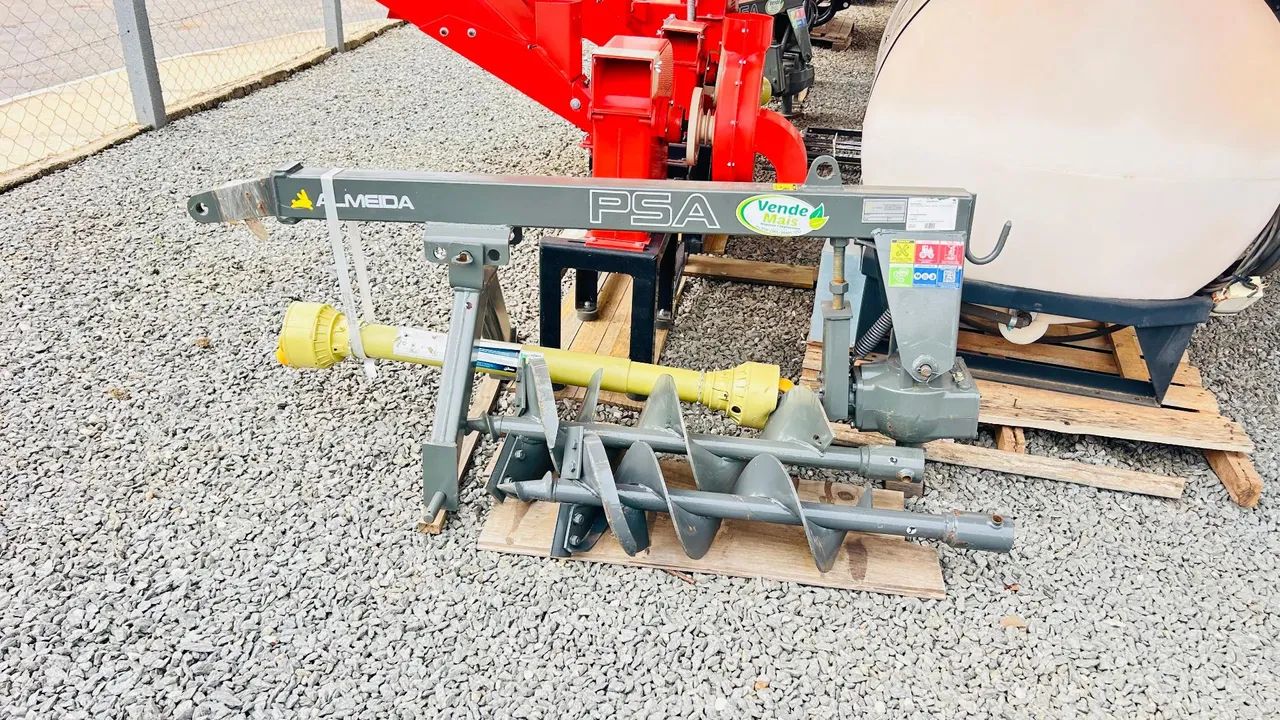 Perfurador de Solo C/ 2 Brocas... 9 e 12 polegadas.  - Foto 2