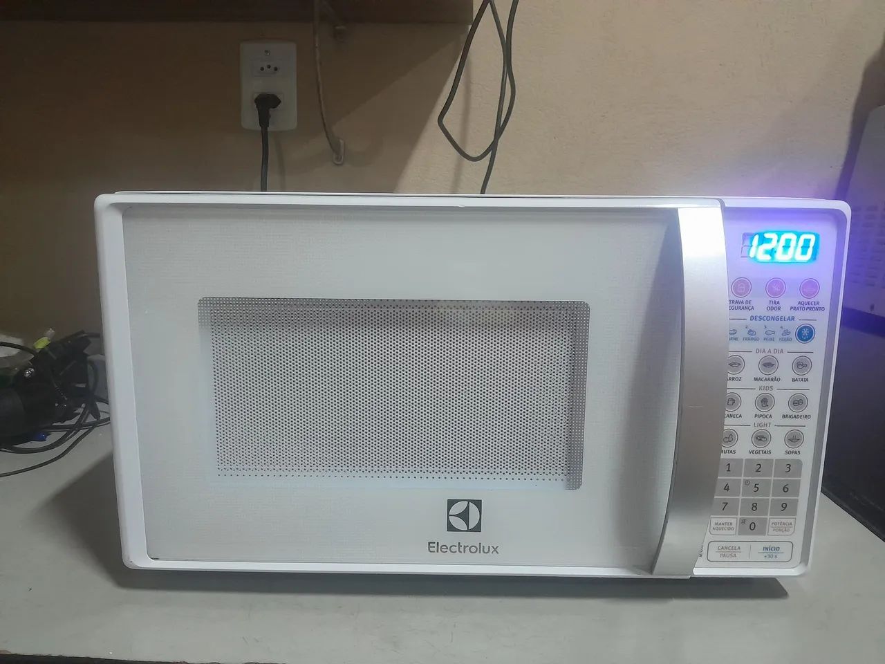 Microondas Electrolux 127v - 20L - Foto 4