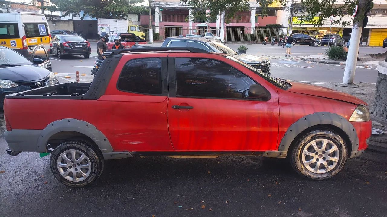 Fiat Strada 2013