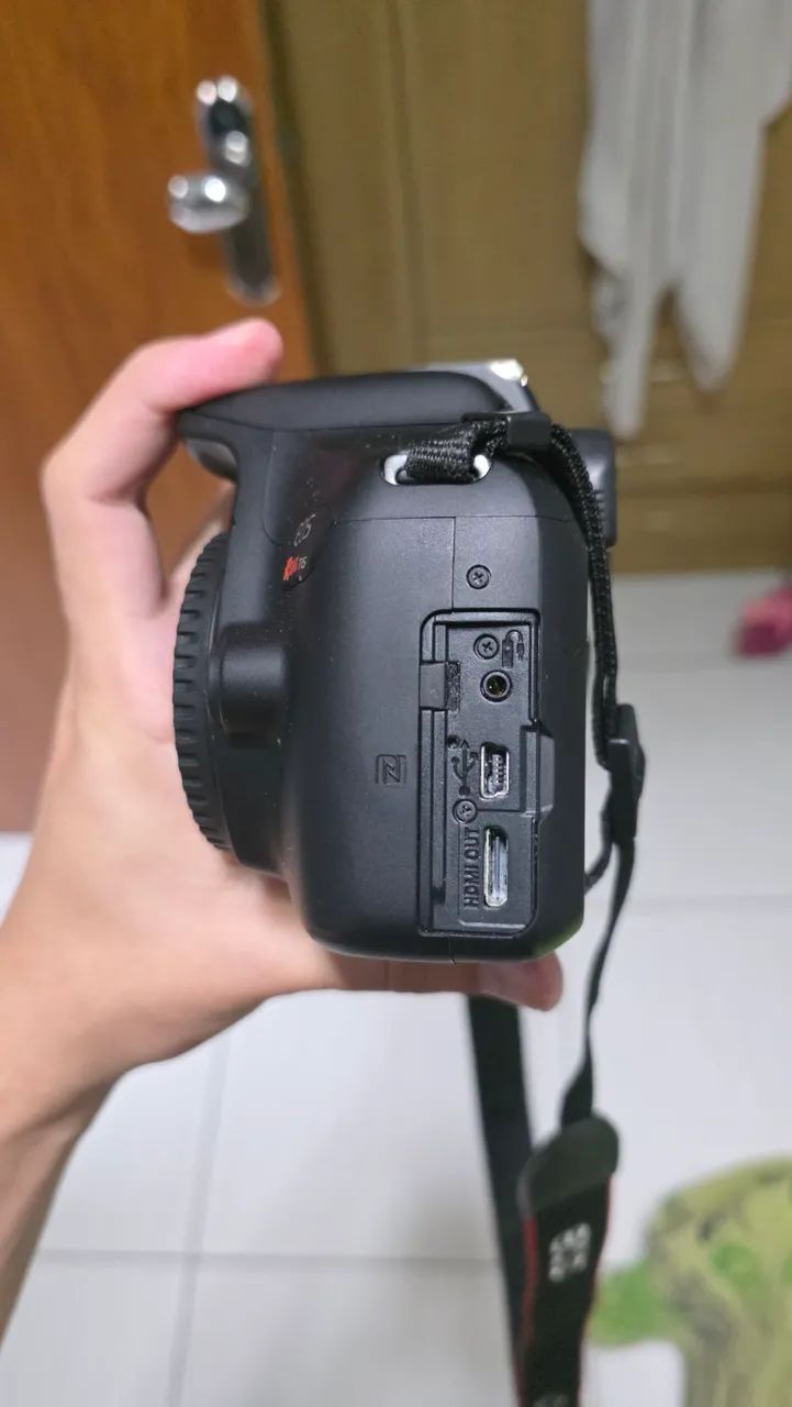 CAMERA DSLR CANON EOS REBEL T6 - Foto 2