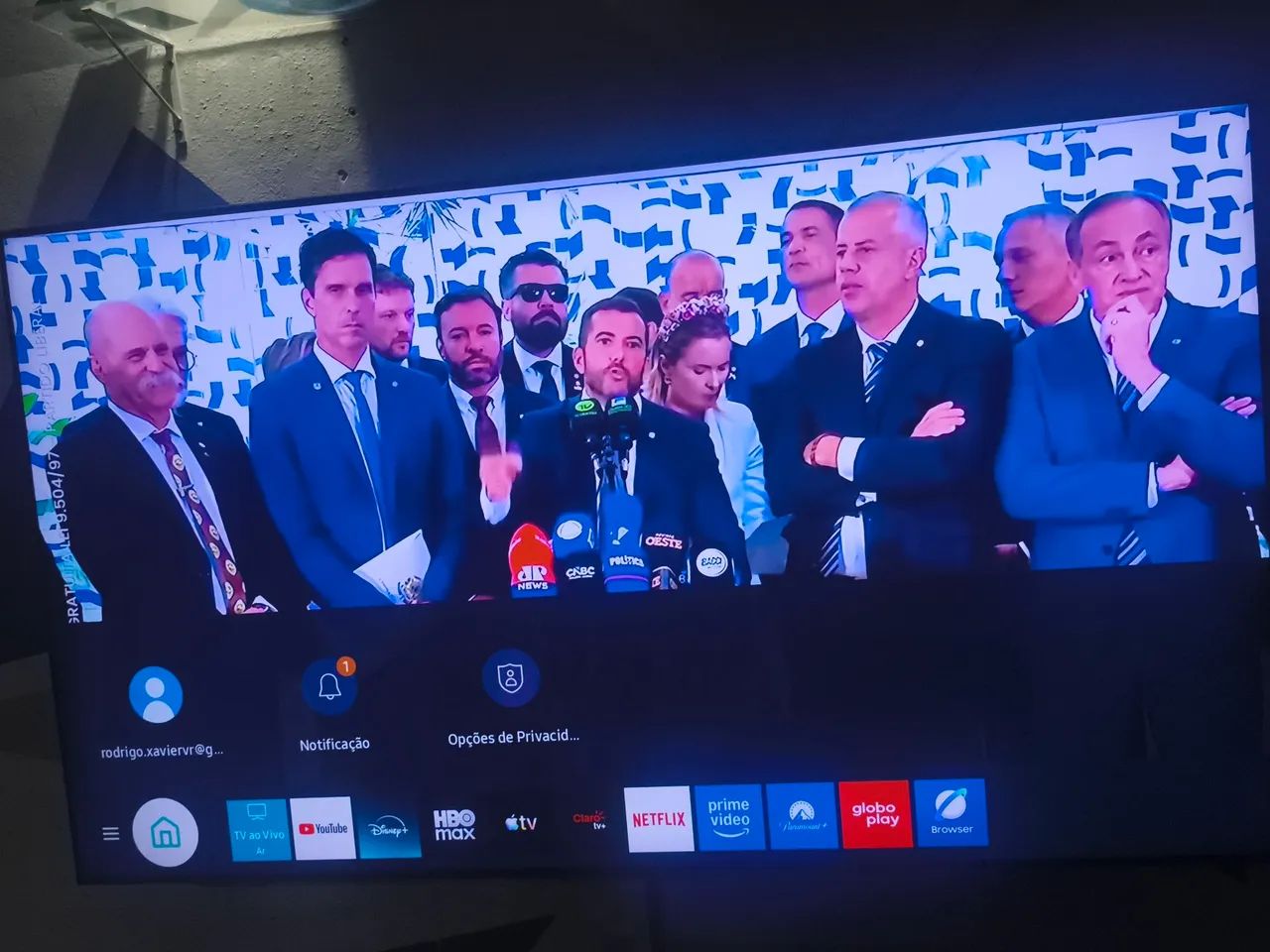 Tv 65 polegadas Samsung cristal 4k - Foto 3