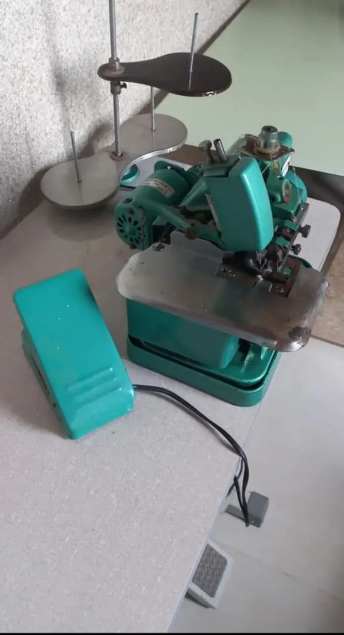 Máquina overloque com mesa - Foto 3