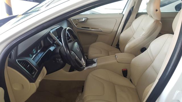 Volvo Xc-60 T5 Dynamic 2014 - Foto 9
