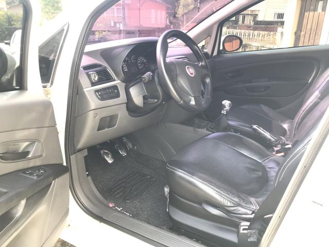 Fiat Punto Attractive Itália 1.4 Flex - Foto 12