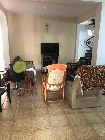 Vende-se Casa com 5 quartos no bairro Engenheiro Luciano Cavalcante - Fortaleza/CE - Foto 2