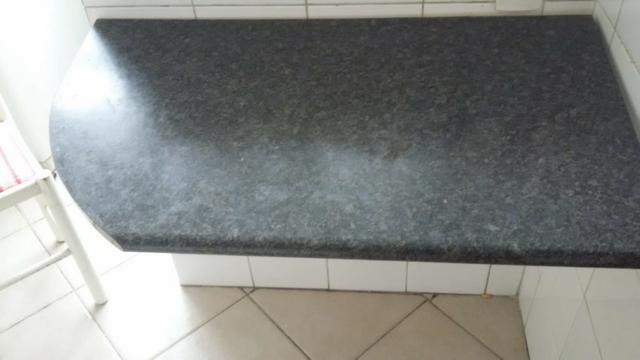 Mesa p/ cozinha com 3 cadeiras inclusas