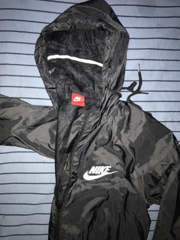 Jaqueta Nike Corta Vento Preta - Foto 6