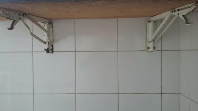 Mesa p/ cozinha com 3 cadeiras inclusas - Foto 5