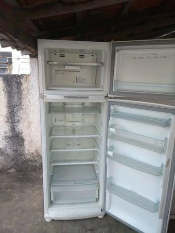 Geladeira Brastemp Frost Free - Medio - Foto 2