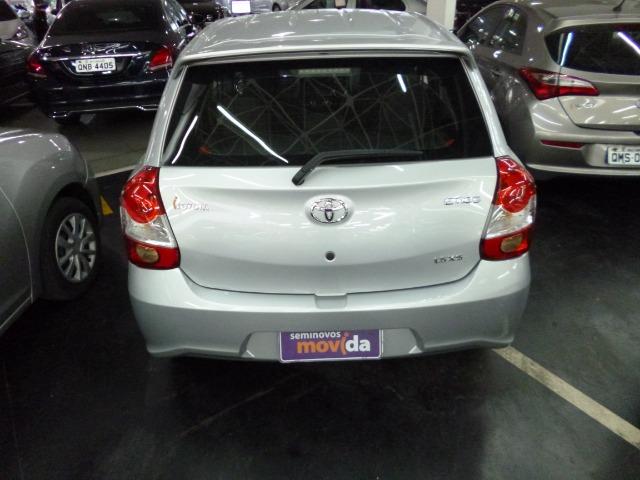 Toyota Etios XS 1.5 Manual - Foto 18