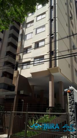 Apartamento com 3 quartos no Ed. Ione - Bairro Setor Bueno em Goiânia
