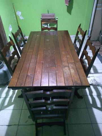 Mesa com 6 cadeiras madeira maciça de Imbuia - Foto 2