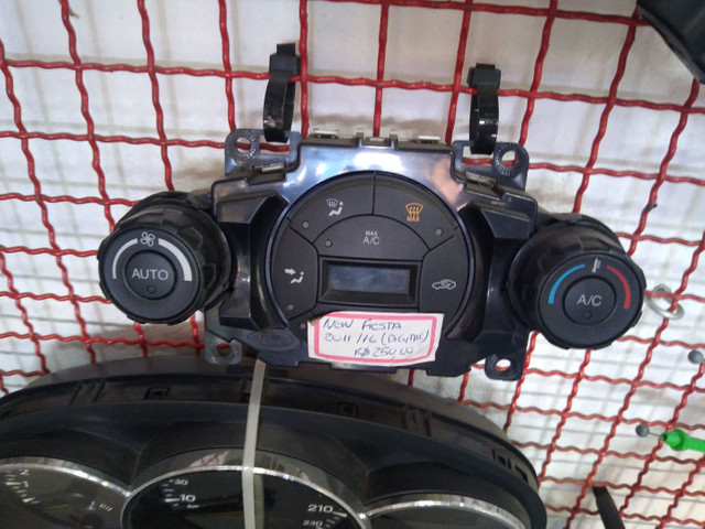 Comando do ar condicionado digital Ford New Fiesta 2011/16 - Original
