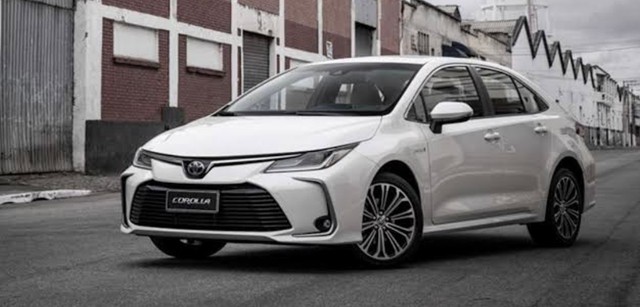COROLLA ALTIS PREM. HYBRID 21/22 0 KM