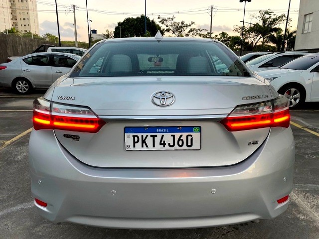 TOYOTA COROLLA 2018 COMPLETÍSSIMO IMPECÁVEL IPVA 2021 PAGO- ANALISO TROC