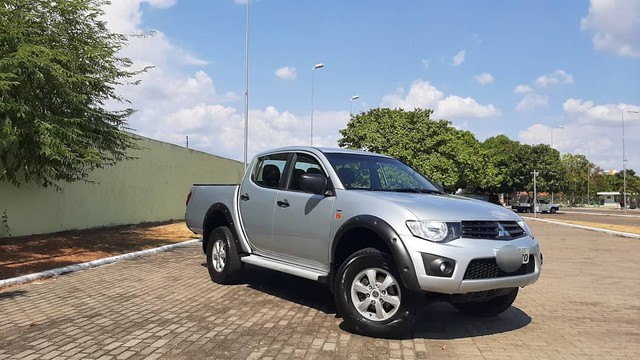 L200 TRITON GLX 15/15