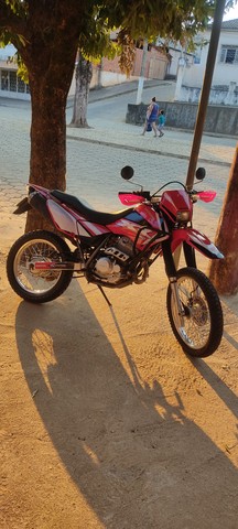 TORNADO 2004 TODA REVISADA. IMPECAVEL.