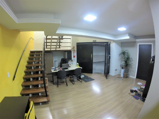 Vendo Loja Reformada na Praia do Suá com 178m² e 4 vagas - R$ 1.750.000