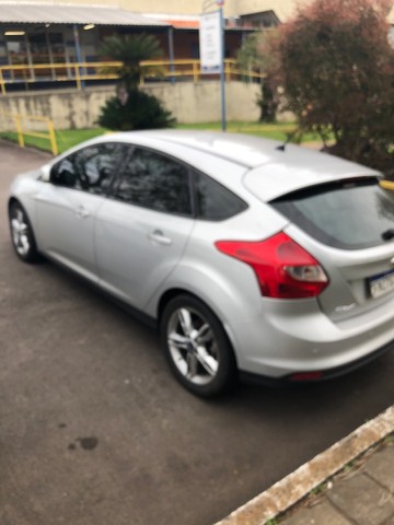 FORD FOCUS HATCH