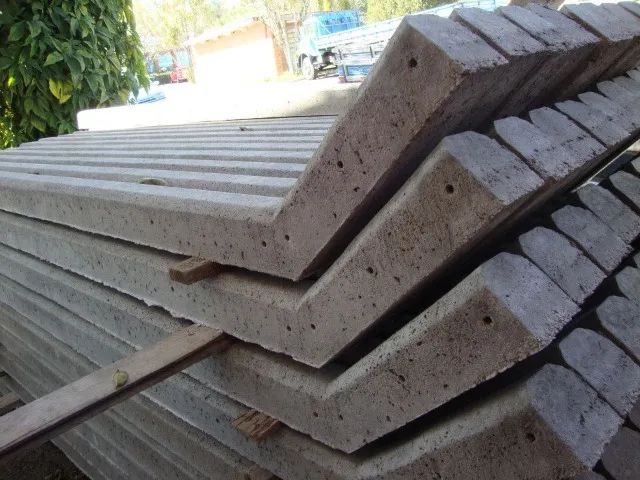 Mourão de concreto Curvo 3,10m c/ treliça