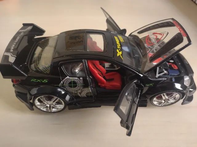 Miniatura Mazda RX-8 - 1:24 (18,5 cm.) - Hobbies e coleções