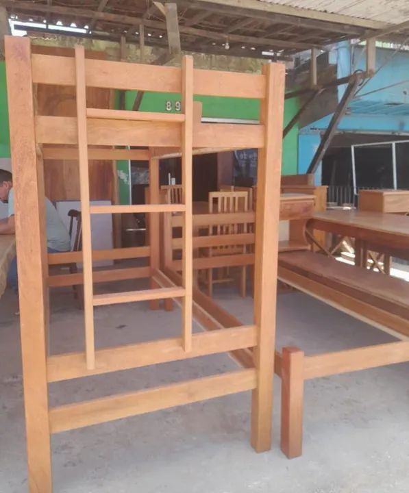 camas e beliche em grande escala