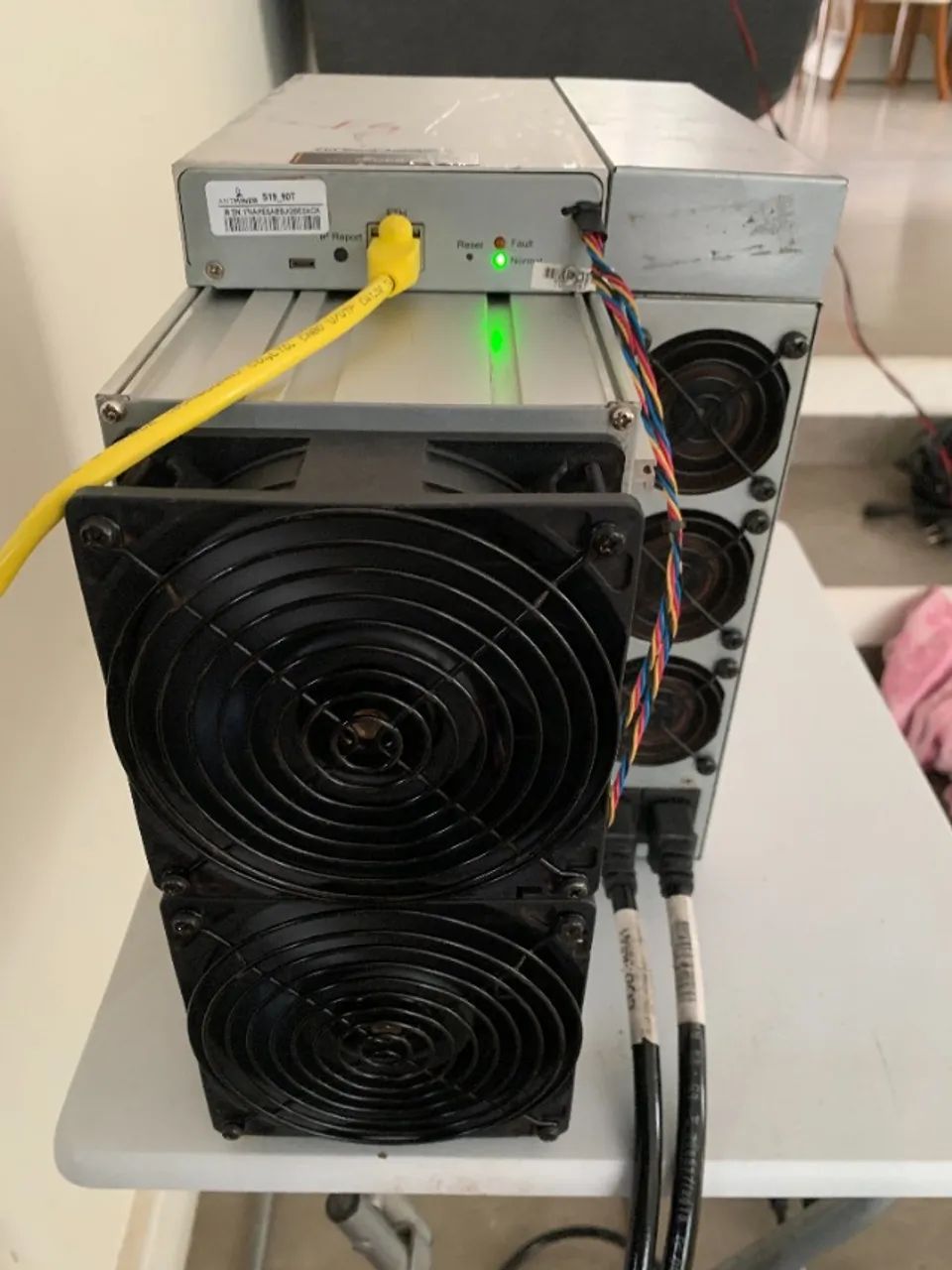 Asic s19 90TH Mineradora Bitcoin Sha256 - Peças de Hardware - Alphaville  Nova Esplanada, Votorantim 1416345493 | OLX