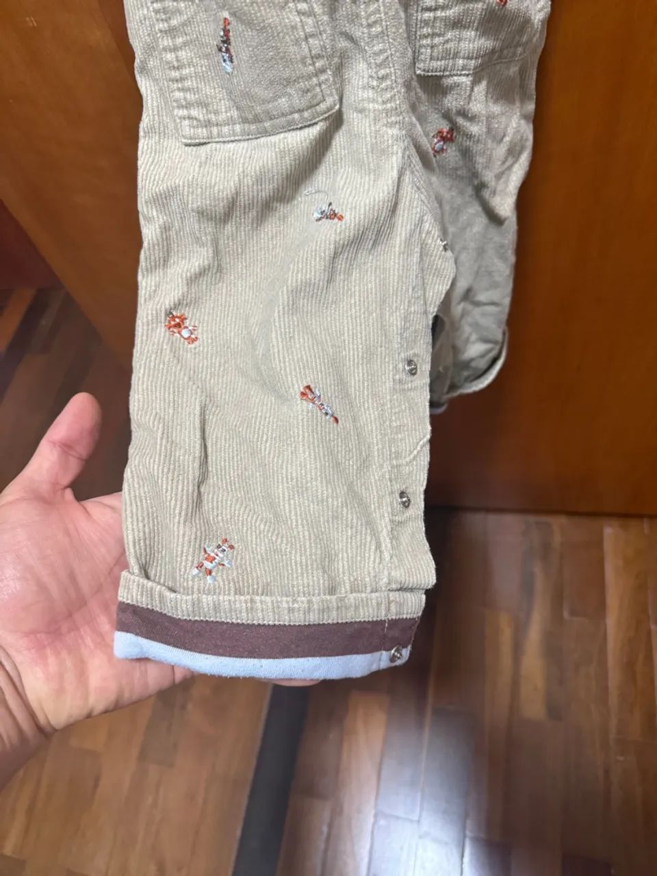 Calça de bebê de veludo cotelê 18 meses - Foto 2