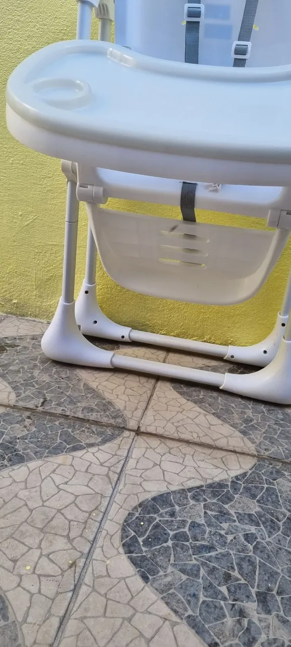 Cadeira de Refeição Infantil - Branca