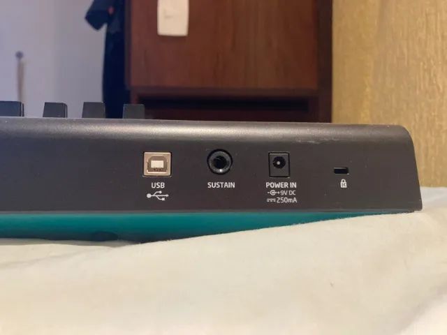 teclado e controlador midi launchkey novation mkii 49 teclas - Foto 3