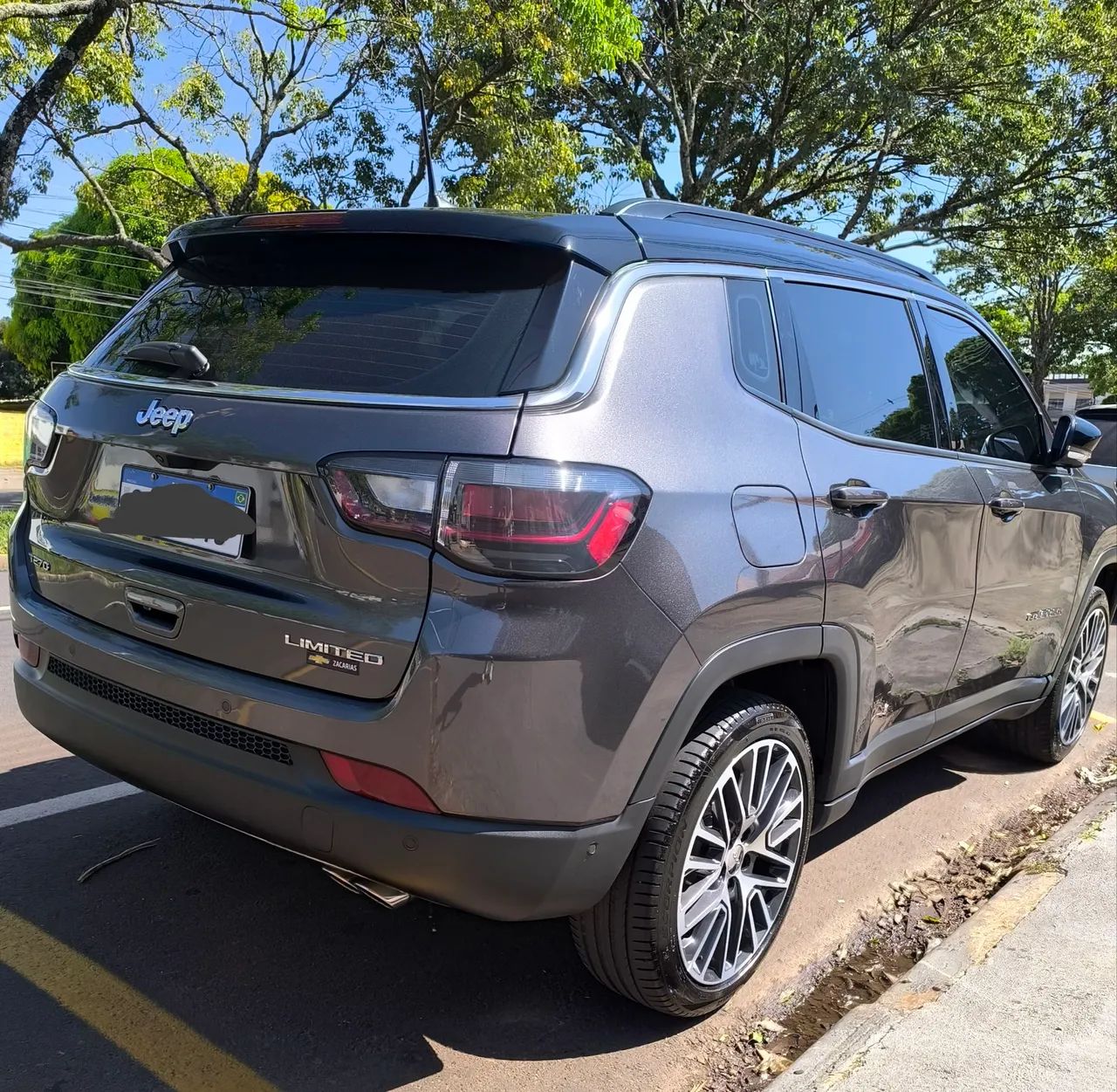 Jeep Compass com teto solar - Foto 2