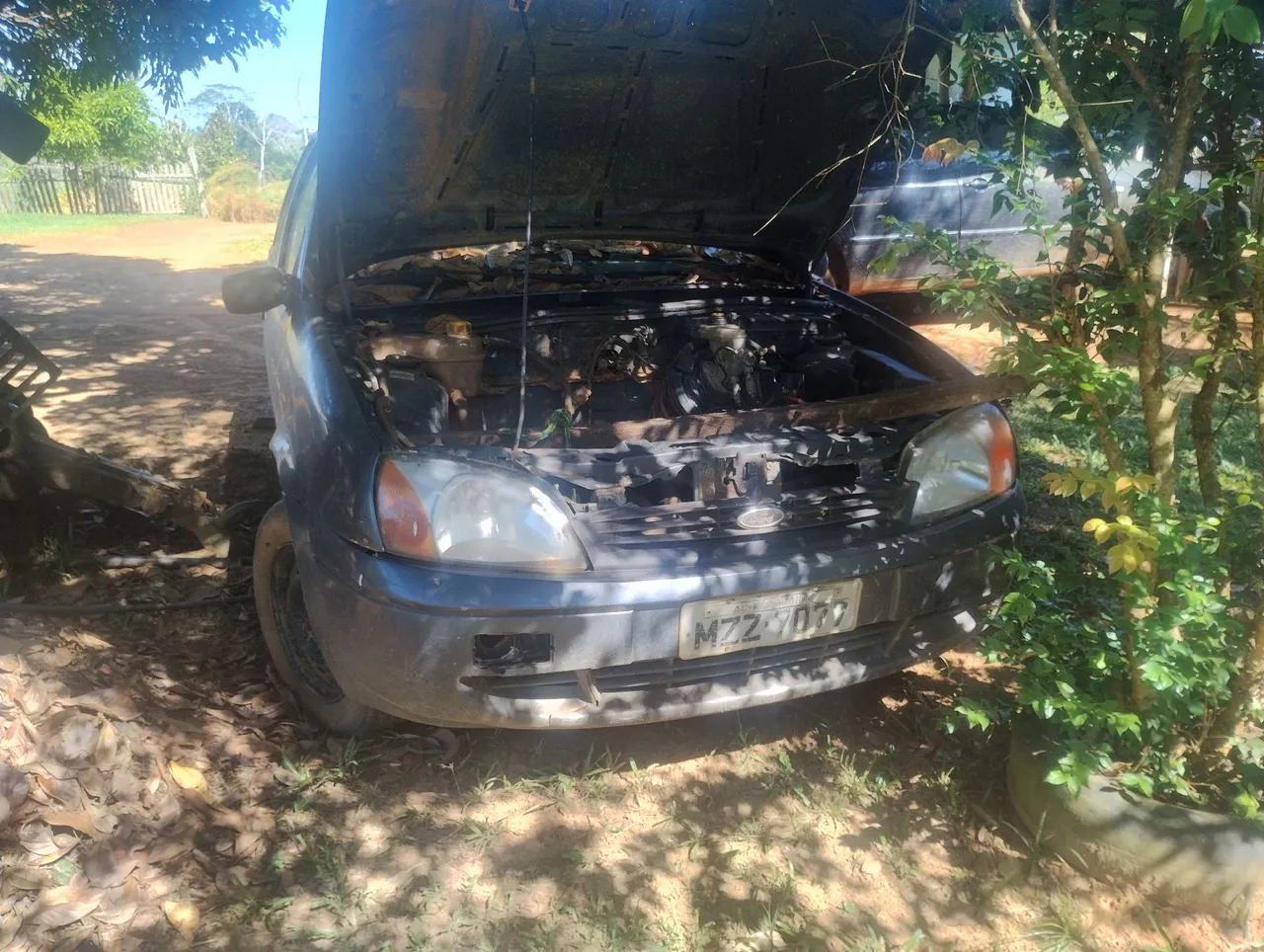 Peças Ford Fiesta - tenho todas as peças