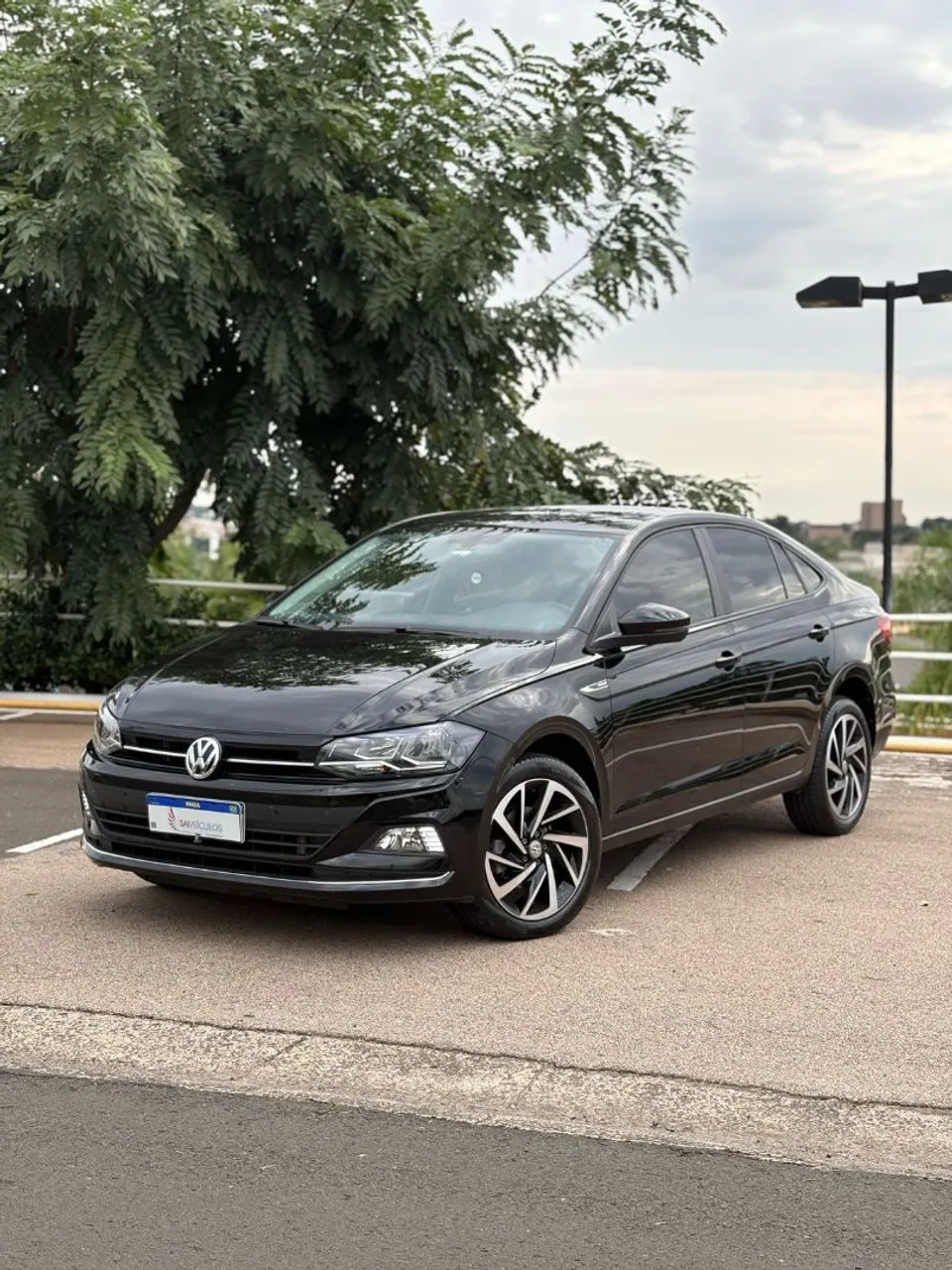 Virtus Highline 200tsi automático. 23 mil km, na garantia. Novo