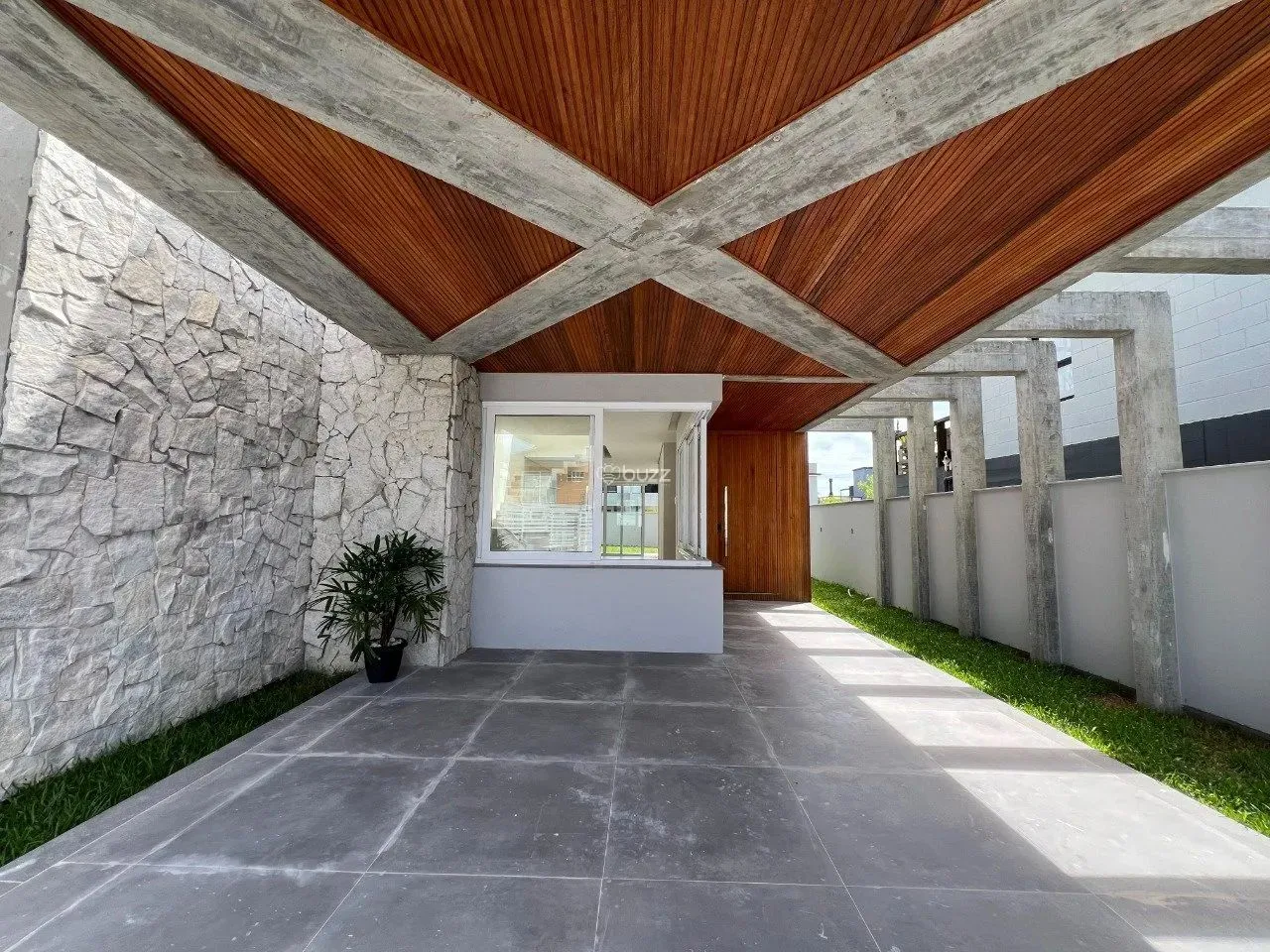 Oportunidade no Campeche com 3 quartos - Florianópolis - SC