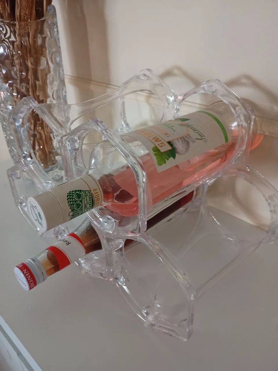 Suporte de acrílico para vinho