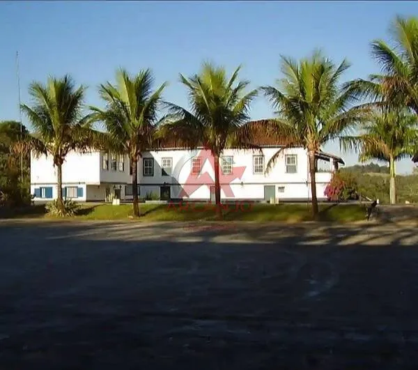 Fazenda Colonial Histórica (1832) Totalmente Preservada 153..3925 Hectares