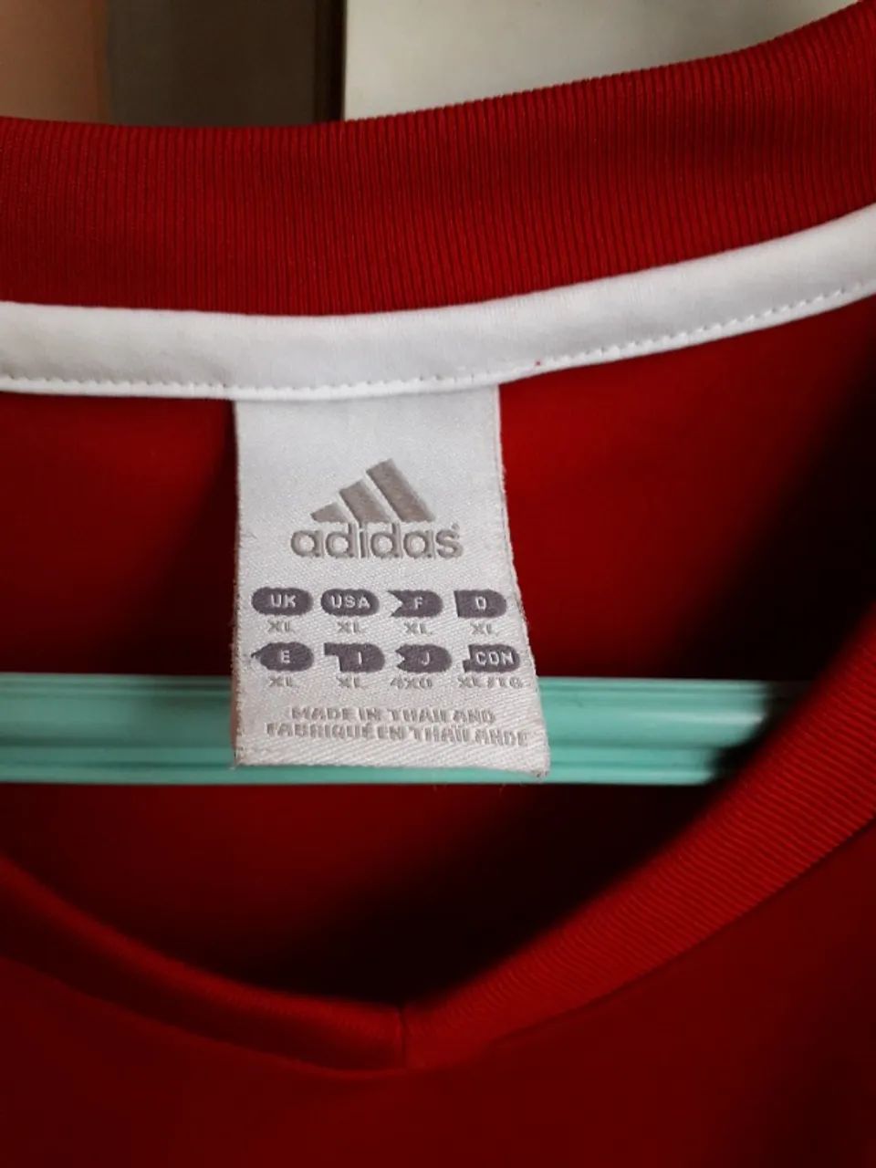 Camiseta Adidas Original na cor vermelha   XL   - Excelente Estado - Rio de Janeiro - Foto 3