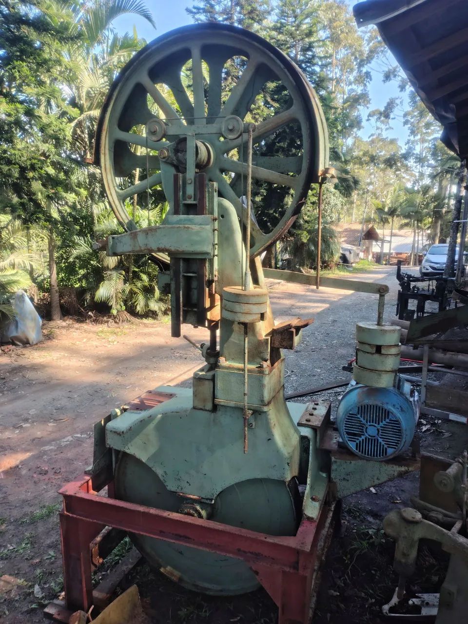 Serra fita Langer volante de 1,10 metro, impecável com motor 40cv já instalado. - Foto 2