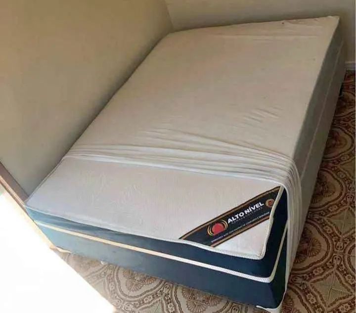 Cama box molas ensacadas espuma D33  - Foto 3