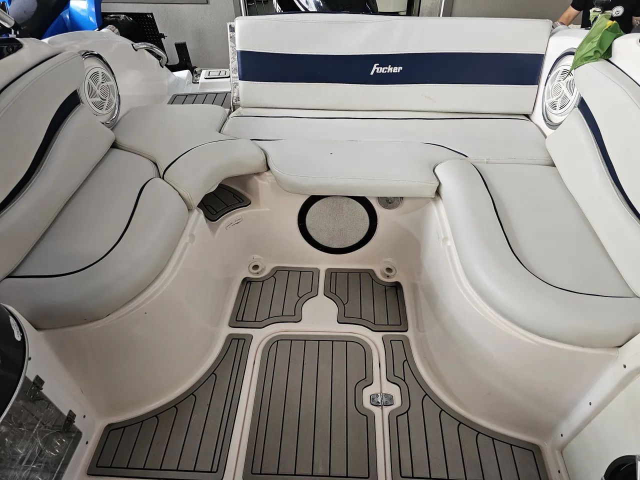 LANCHA FIBRAFORT FOCKER 215 ANO 2010 - Foto 11